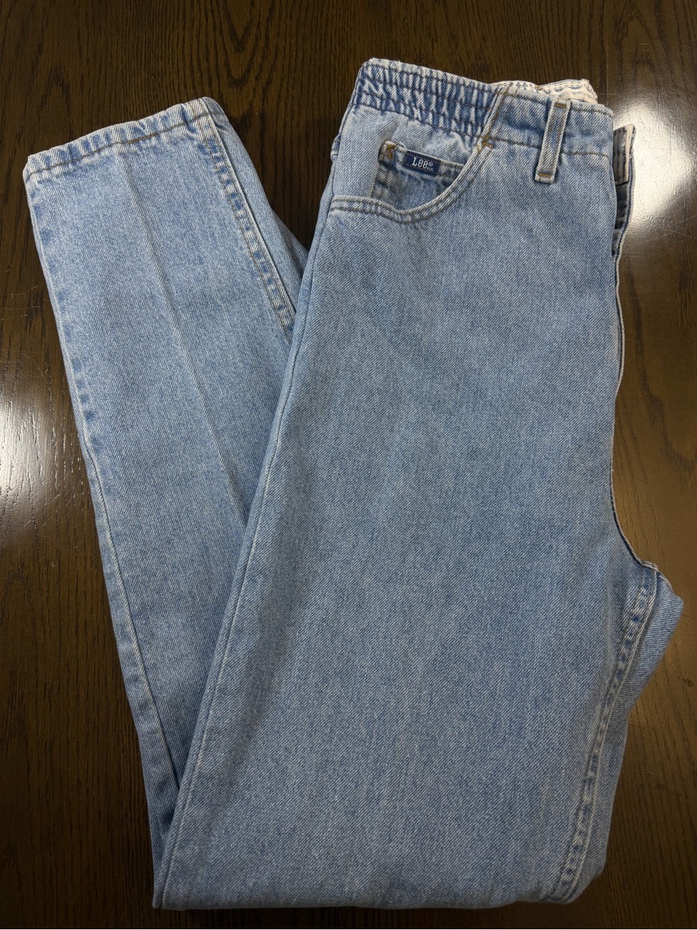 Vintage 90’s Lee woman’s  Light Blue Elastic-Waist Jeans Bareback